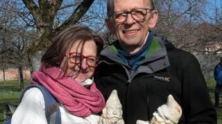 Renate Boy und Karlheinz Ludwig haben „Karl“ und „Heinz“ mitgebracht.