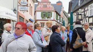 Idstein, Stadt im Rheingau-Taunus-Kreis in Hessen mit vielen Fach-werkgebäuden, war ein Ziel der unternehmungslustigen Gruppe.