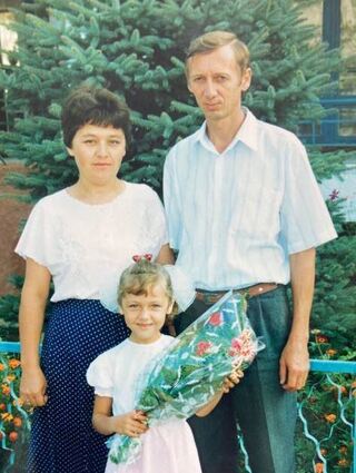 Anna German als Kind mit ihren Eltern: Sie wuchs in der Ukraine auf.