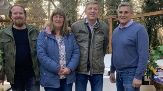 Mit den geehrten treuen Vereinsmitgliedern Michael Henze (v. l.) Doris Trauth und Thomas Schäfer freut sich Vorsitzender Gerd Welker. Es fehlen Sonja Boulanger und Renate Egerter.