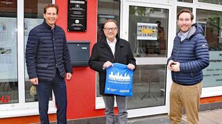 Der Bundestagsabgeordnete Olav Gutting und der Landtagsabgeordnete Andreas Sturm im Gespräch mit Bürgermeister Thomas Jakob-Lichtenberg über die Auswirkungen des Ukraine-Kriegs.