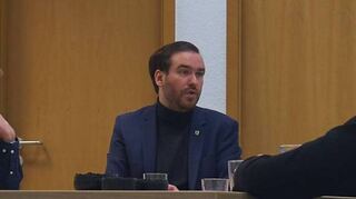 Andreas Sturm (2. v. r.) ist zu Gast bei der Jungen Union in Schwetzingen.