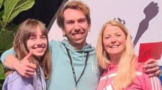 Freude bei Katrin Pankratz, Joshua Mahl und Martina Kressler, die Ideengeberin für den Kindertanz im Allgemeinen Deutschen Tanzlehrerverband (ADTV).