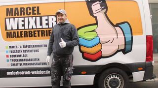 Erfolgreich in Oftersheim und darüber hinaus: Malermeister Marcel Weixler, der seinen Betrieb seit 2011 führt.