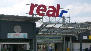Der Brühler Real-Markt schließt zum 31. Mai. Dann müssen auch die Inhaber der kleineren Ladengeschäfte das Einkaufszentrum verlassen. Schon jetzt stehen viele Räumlichkeiten leer.