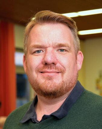 Hat mit dem Orchester ein tolles Pro-gramm einstudiert: Dirigent Patrick Wewel.