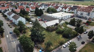 Auf dem Stadtwerke-Grundstück Hubäckerring/Max-Planck-Straße soll bezahlbarer Wohnraum durch einen Investor entstehen. Der Gemeinderat legt Kriterien für die Vergabe fest – das erfordert eine europaweite Ausschreibung, sagt die Stadt.