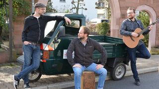 Das Trio Buchta-Nessel-Steegmüller ist in der Region bekannt und beliebt. Die Musiker haben eigens einen Plankstadt-Song komponiert.