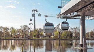 Bei der „Floriade“ in den Niederlanden fährt schon die Seilbahn, die 2023 in Mannheim verkehrt. Jetzt beginnt der Bau der Fundamente.