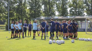 Das Team des SV Waldhof Mannheim gewinnt 2:0 gegen Trier.
