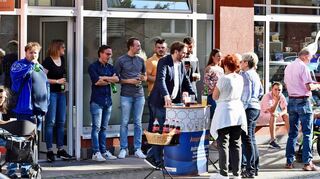 Start der Wahlkreistour des Landtagsabgeordneten Andreas Sturm mit seiner „AnsprechBAR“.