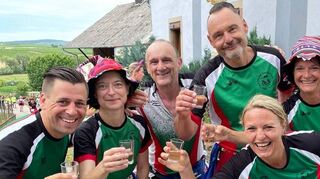 Der Marathon du Vignoble D’Alsace im elsässischen Molsheim wartet nicht nur mit idyllischer Streckenführung auf, sondern auch mit außergewöhnlicher Verpflegung auf der Strecke: Käse und Wein zum Beispiel.