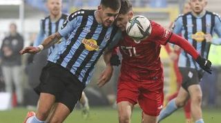 Für Gerrit Gohlke (li.) und den SVW geht es zum Start gegen Viktoria Köln.