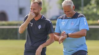 Auch der Spaß kam im Trainingslager nicht zu kurz: Marc Schnatterer (links) und Trainer Christian Neidhart hatten offenbar einen Grund zum Lachen.
