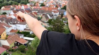 Tolle Aussichten: Aus dem Korb der Feuerwehr-Drehleiter in fast 30 Metern Höhe gibt es allerhand zu entdecken.