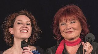 Die Grande Dame der Liedermacherszene Joana (l.) und die erfolgreiche Sängerin Susanne Back singen französische Lieder.