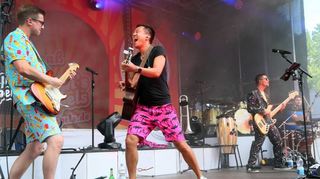 Mit viel Power: „Athi“ zeigt vollen Einsatz beim Ortsmittefest.