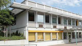 Nicht mehr sanierungsfähig: Der Parkkindergarten neben der Lamellenhalle im Gartenschaupark entspricht auch vom Zuschnitt nicht mehr aktuellen Anforderungen. Er soll aber nicht abgerissen werden.