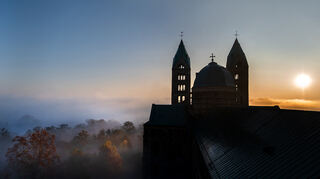 Der Dom bleibt dunkel.