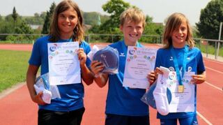 Gute Platzierungen gesammelt: Die DJK-Leichtathletiktalente erringen in Dielheim den Doppelsieg in der Talentiade.