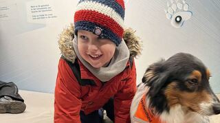 Noel und sein Assistenzhund „Chap“ sind mittlerweile ein Herz und eine Seele.