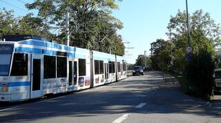 Für die Eppelheimer Liste wäre die beste Lösung, die Straßenbahnerschließung des Patrick-Henry-Villages (PHV) und Schwetzingens miteinander zu verbinden. Eine Linienführung über die Brücke am Stückerweg sei sinnvoll.