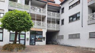 Gastronomie und Wohnungen in unmittelbarer Nachbarschaft: Das Bistro „Arena“ am Fortuna-Platz wird immer mehr zum Ärgernis der Anwohner.