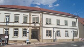 So sieht das sanierte Rathaus aus – im Mai ist es bei einem Tag der offenen Tür eröffnet worden.