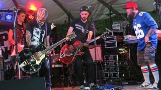 Die Formation „Get Laid“ sorgt für einen fulminanten Auftakt der Summer Night und macht beste Werbung in eigener Sache. Am Samstag, 17. September, ist die Gruppe in Reilingen, auf dem Wersauer Hof, zu hören. Viele Fans werden sich das gemerkt haben.