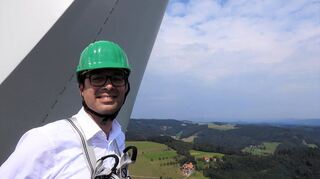 Selfie auf einem Windrad im Südschwarzwald: Umweltstaatssekretär und Grünen-Landtagsabgeordneter Dr. Andre Baumann ist auch für Windkraftanlagen im Entenpfuhl.