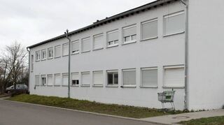 Auch die Gemeinschaftsunterkunft im Pfälzer Ring ist bis auf den letzten Platz belegt. Die Umwidmung von Hallen zur Unterbringung wird realistischer.