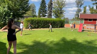 Nicht nur Tennis wurde von den Ferienkindern beim TTC Waldhaus gespielt. Auch das Freigelände wurde zum Spielen genutzt.