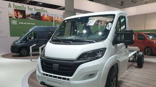 mid Düsseldorf - Fiat Ducato und Citroen Jumper sind als Reisemobil-Basis beliebt.