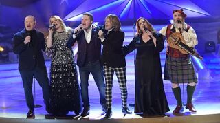 Weltbekannte Weihnachtssongs hat die Kelly Family im Gepäck.