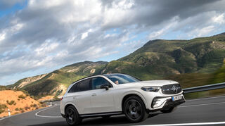 mid Groß-Gerau - Mercedes-Benz schickt zwei Plug-in-Hybride sowie eine weitere Dieselausführung des beliebten SUV GLC ins Rennen.