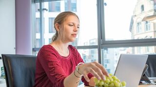 Gesunder Snack für das Büro: Trauben sind reich an Vitaminen.