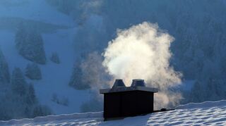 Im Winter soll es gemütlich und warm zu Hause sein, dafür bedarf es einer Mischung aus Wärme und Frischluft.
