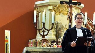Pfarrerin Katharina Garben hielt in der evangelischen Kirche den Gottesdienst zum Tag der Diakonie, ausgerichtet von der Sozialstation Hockenheim.