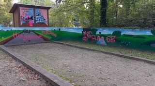 Tabubruch: Dass ein Graffiti-Kunstwerk wie das am Bouleplatz im Gartenschaupark beschmiert wird, gilt in Sprayerkreisen eigentlich als Respektlosigkeit.