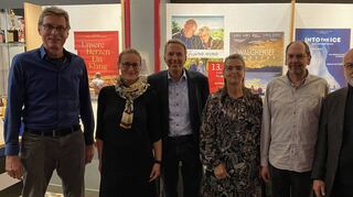Der Vorsitzende von „SeHT“ Rhein-Neckar, Roland Zachert (v.l.) mit Anita Rebholz, Moderator Dr. Roman Nietsch, Birgit Zachert, Stefan Klein und Karl Gajewski.