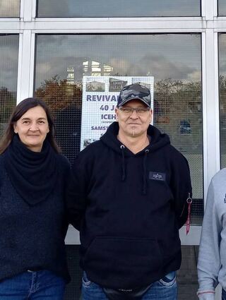 Bianka Haaf (v. l.), Matthias Böhm und Thorsten Haaf freuen sich auf die Geburtstagsfeier.