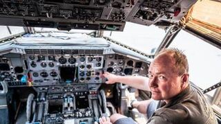 Peter Horsch im Cockpit der Transall im Technik Museum Speyer.