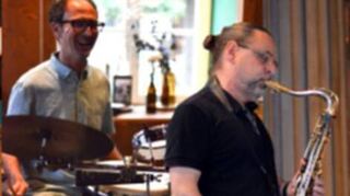Beim „TEQuartett“ am Saxofon ist der Oftersheimer Tommy Engelhart (r.).