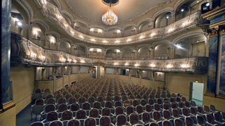 Das Rokokotheater ist das älteste Rangtheater Europas.