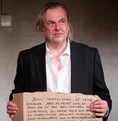 Matthias Breitenbach ist Felix Krull.