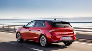 mid Groß-Gerau - Auch als Verbrenner schneidet der Opel Astra mit 47 von 50 Punkten in der Schadstoffbewertung bei dem ADAC Ecotest gut ab.