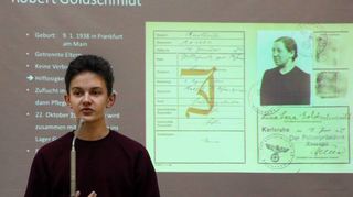 Moritz Brand spricht über Robert Goldschmidt, der nur sechs Jahre alt werden durfte und in Auschwitz ermordet wurde.