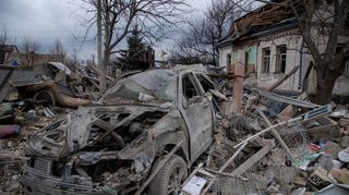 Bedrückendende Nachrichten erreichen die Welt aus der Ukraine. Das Land muss sich einem Angriffskrieg Russlands entgegenstellen.