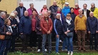 Aus Anlass des hundertjährigen Jubiläums des Geschichtsvereins Badische Heimat besuchte die Schwetzinger Regionalgruppe zum Abschluss des Jubiläumsjahres die Regionalgruppe in Pforzheim.