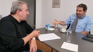 Der Moment der Nachricht: Andre Baumann im Gespräch mit Jürgen Gruler.